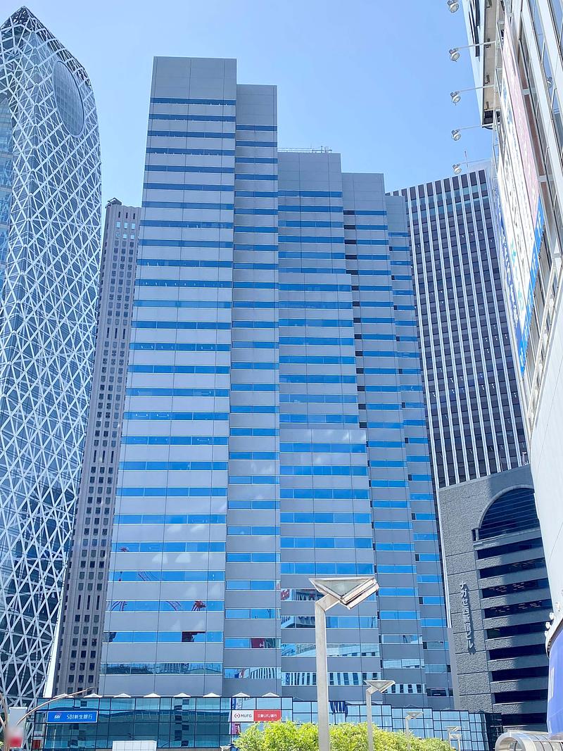 新宿エルタワーの外観Front