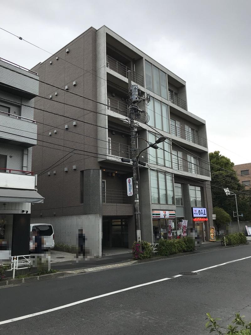 パークアベニューの外観Front