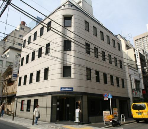登栄西新橋ビルの外観Front