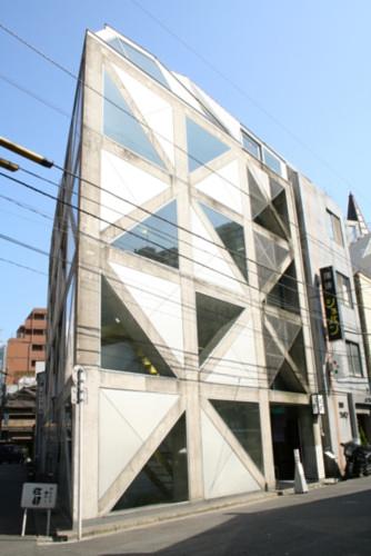 梅村・明照ビルの外観Front