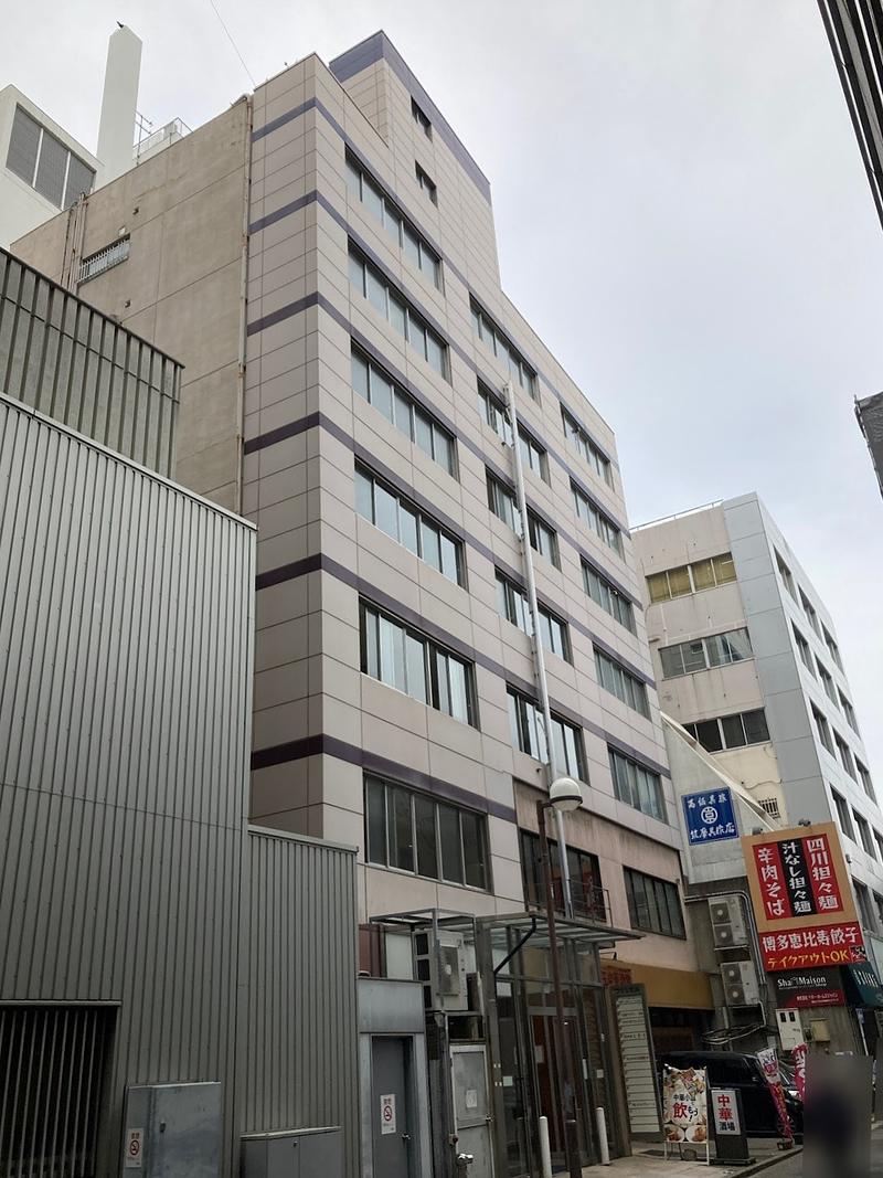 つくしビルの外観Front