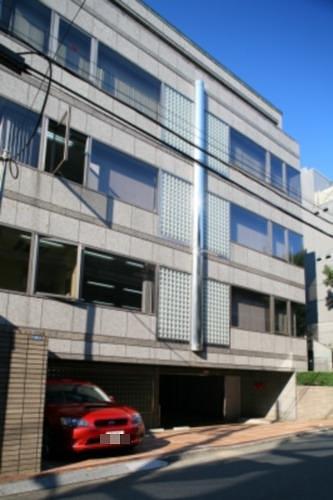西参道梅村ビルの外観Front