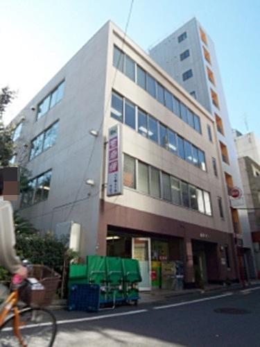市川ビルの外観Front