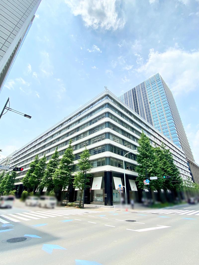 新東京ビルの外観Front